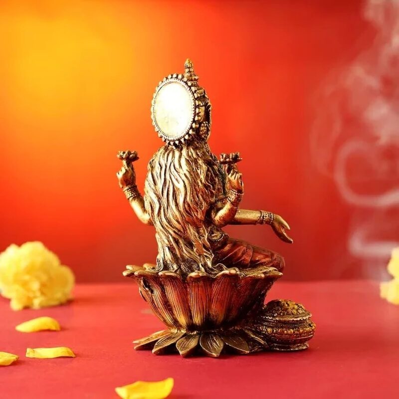 CraftVatika Lakshmi Devi Idol Statue for Home Puja Goddess Laxmi Idols Showpiece for Temple Pooja Room Diwali Decoration Gifts for Family Friends Corporate Client Mother Father