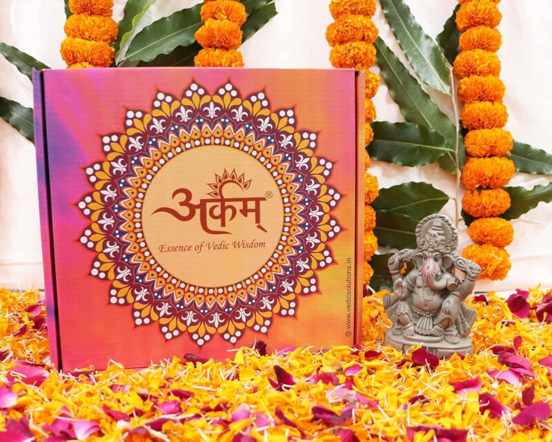 Arkam Ganesh Puja Samagri Kit for Ganpati Pooja with Eco-Friendly Ganesh Statue/Ganpati Puja Kit/Ganesh Chaturthi Puja Kit/Ganesh Pooja (35+ Items) with Detailed Puja Vidhi in Hindi