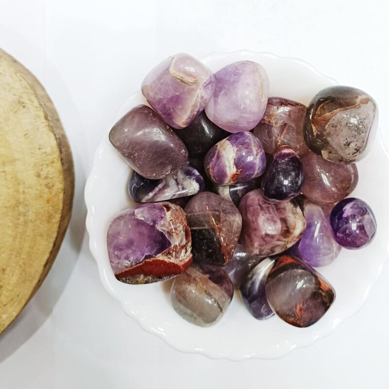 Shubhanjali Crystal Amethyst Tumble Stone Pebble Amethyst Crystals Raw Tumbled Gemstone for Reiki Healing Vastu Correction Gravels for Aquarium Home Décor Garden Table 100 Gm