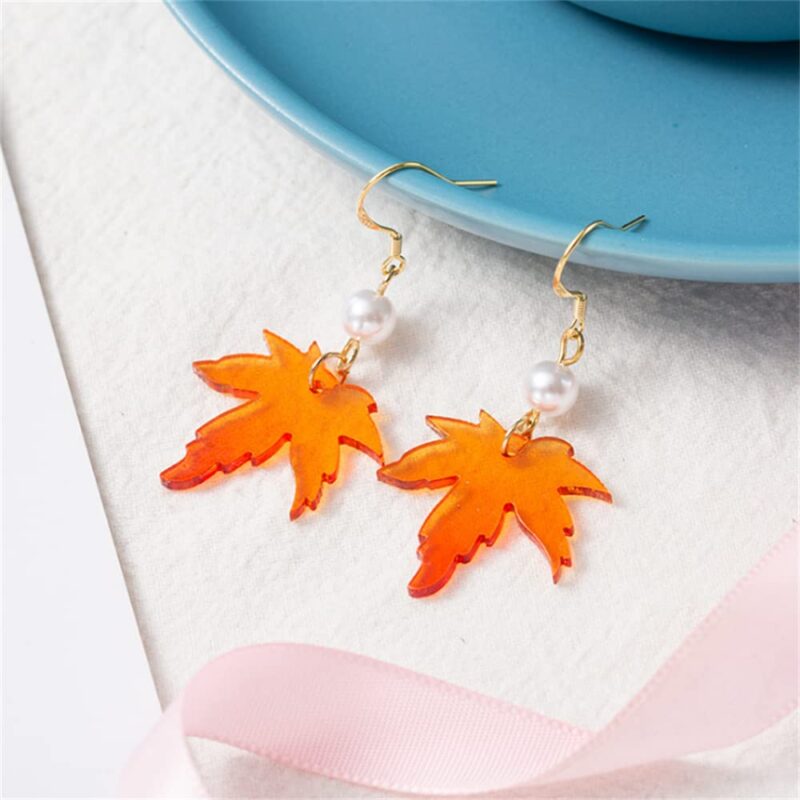 Simple temperament maple leaf earrings pearl long acrylic hanging pendant earrings