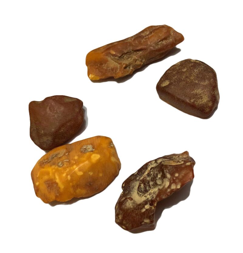 Ginni Raw Amber Stone (8-9g)