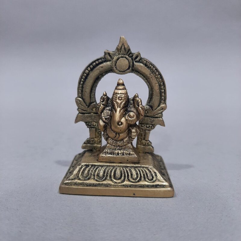 PujaNPujari Lord Ganesha Statue Hindu God Ganesh Ganpati Sitting Idol Sculpture Good Luck/Brass Lord Ganesh Idol/Lord Ganesha for Home Decorative Figurine Pooja Room_ (Gold, Brass)