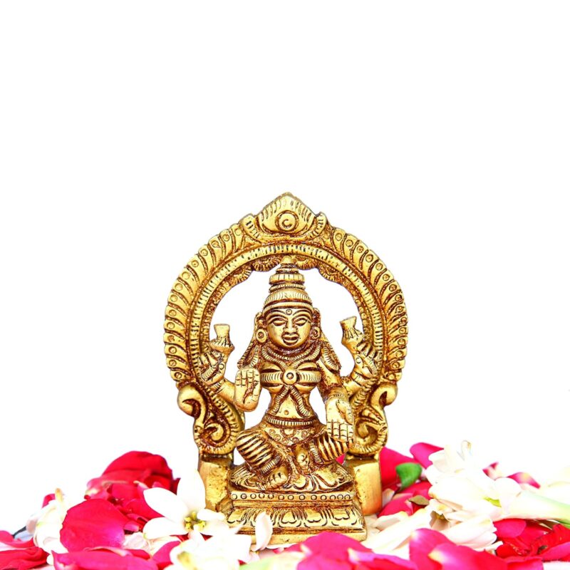 Aalayam Selveer Laxmi Devi Brass Idol with Arch Small | Lakshmi Devi Idol | Lakshmi Silai Brass 9 CM Height, Gold Colour 1 No