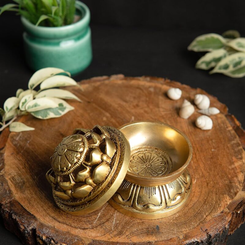 Jaszz Art Brass Antique Design Dhoop Dani Pot | Loban Burner |Bakhoor Holder | Dhoop Batti Stand | Pooja Items | Incense Holder Burner for Home Office Living Pooja Puja Room